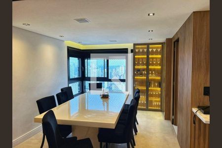 Apartamento à venda com 3 quartos, 206m² em Vila Olímpia, São Paulo