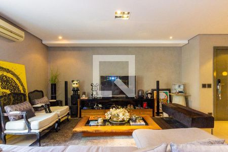 Apartamento à venda com 2 quartos, 163m² em Moema, São Paulo