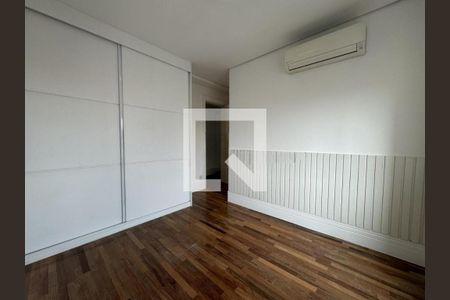 Apartamento à venda com 4 quartos, 210m² em Vila Olímpia, São Paulo