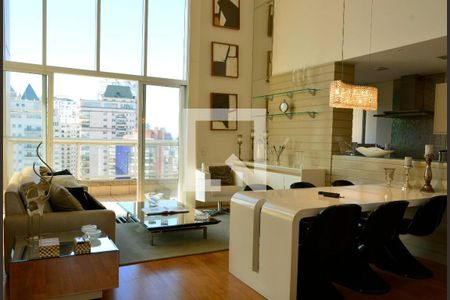 Apartamento à venda com 2 quartos, 151m² em Vila Nova Conceição, São Paulo