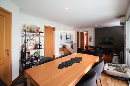 Sala de apartamento à venda com 2 quartos, 95m² em Vila Olímpia, São Paulo