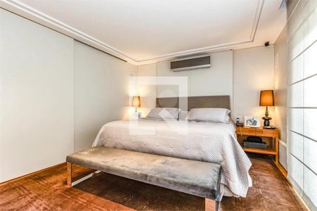 Apartamento à venda com 2 quartos, 237m² em Vila Nova Conceição, São Paulo