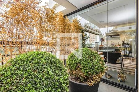 Apartamento à venda com 2 quartos, 237m² em Vila Nova Conceição, São Paulo