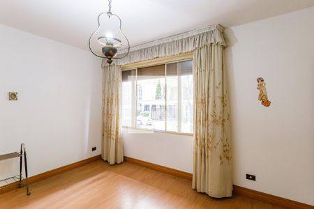 Quarto 2 de casa à venda com 3 quartos, 375m² em Vila Nova Conceição, São Paulo