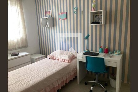 Casa à venda com 4 quartos, 180m² em Vargem Pequena, Rio de Janeiro