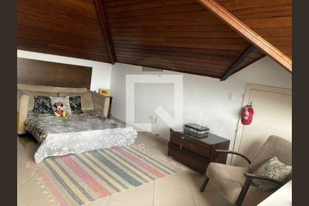 Casa à venda com 4 quartos, 180m² em Vargem Pequena, Rio de Janeiro