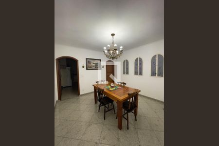 Casa à venda com 3 quartos, 130m² em Santa Maria, Santo André