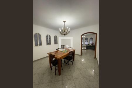 Casa à venda com 3 quartos, 130m² em Santa Maria, Santo André