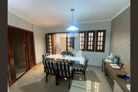 Casa à venda com 3 quartos, 254m² em Vila Palmares, Santo André