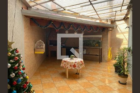 Casa à venda com 3 quartos, 254m² em Vila Palmares, Santo André