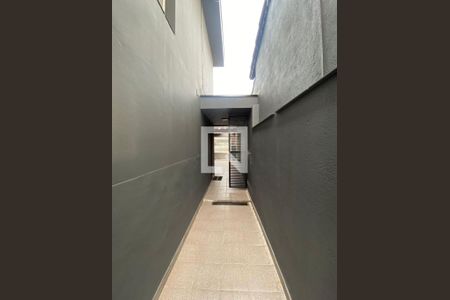 Casa à venda com 3 quartos, 130m² em Jardim Santo Elias, São Paulo