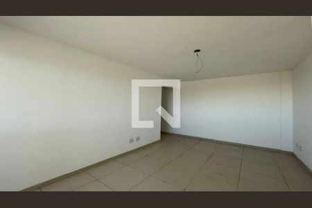 Apartamento à venda com 2 quartos, 58m² em Carlos Prates, Belo Horizonte