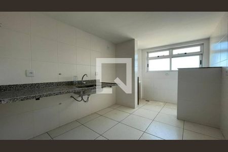 Apartamento à venda com 2 quartos, 58m² em Carlos Prates, Belo Horizonte