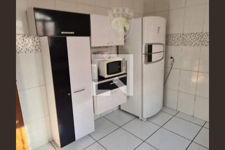 Casa à venda com 3 quartos, 190m² em Amazonas, Contagem
