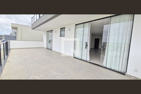 Varanda Sala de casa à venda com 4 quartos, 490m² em Célvia, Vespasiano