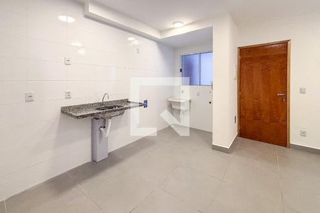 Sala/cozinha de apartamento para alugar com 1 quarto, 33m² em Vila Paulo Silas, São Paulo