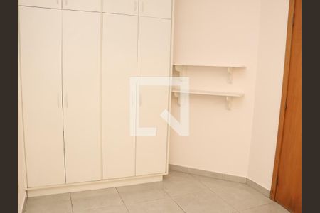 Quarto 1 de casa para alugar com 3 quartos, 290m² em Jardim Bela Vista, Goiânia