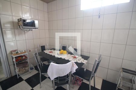 Cozinha de casa à venda com 5 quartos, 120m² em Santa Maria, Belo Horizonte