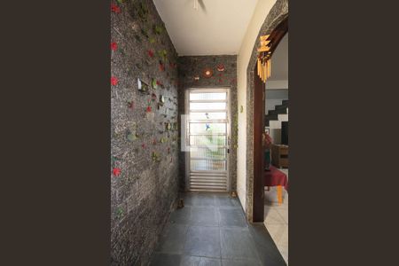 Entrada  de casa à venda com 2 quartos, 240m² em Jardim Modelo, São Paulo