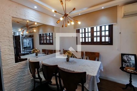Detalhe Sala de casa à venda com 4 quartos, 155m² em Jardim das Palmas, São Paulo