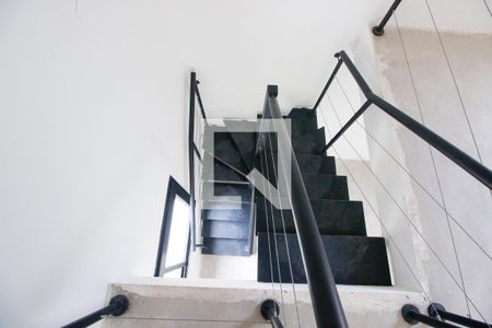 Escada de apartamento à venda com 2 quartos, 130m² em Vila Progredior, São Paulo