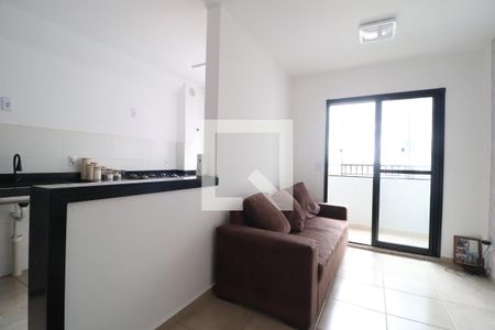 Sala de apartamento para alugar com 2 quartos, 51m² em Shopping Park, Uberlândia