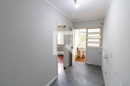 Cozinha de apartamento para alugar com 1 quarto, 39m² em Partenon, Porto Alegre
