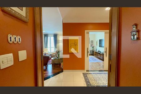 Entrada de apartamento à venda com 4 quartos, 250m² em Jardim Paulista, São Paulo