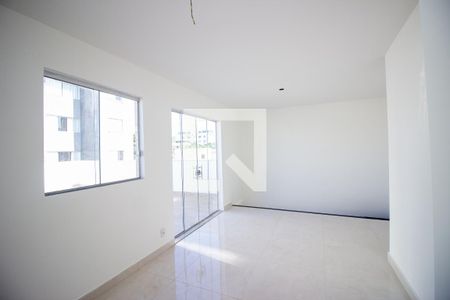 Sala de TV de apartamento à venda com 3 quartos, 185m² em Cabral, Contagem