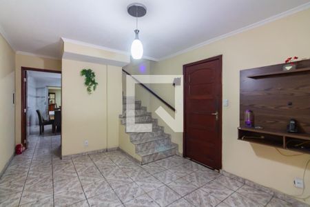 Sala de casa à venda com 2 quartos, 125m² em Cidade das Flores, Osasco