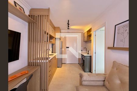 Sala  de apartamento à venda com 1 quarto, 27m² em Campo Belo, São Paulo