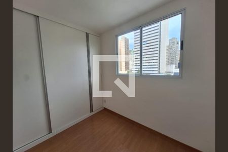 Banheiro de apartamento para alugar com 2 quartos, 50m² em Centro, Belo Horizonte