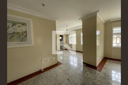 Sala de casa de condomínio para alugar com 5 quartos, 400m² em São Paulo Ii, Cotia