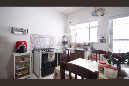 Casa à venda com 2 quartos, 124m² em Jardim Paraguacu, São Paulo