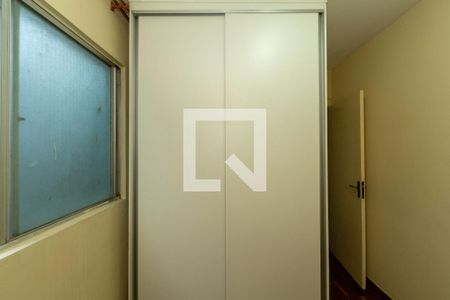 Quarto de apartamento para alugar com 2 quartos, 43m² em Estoril, Belo Horizonte
