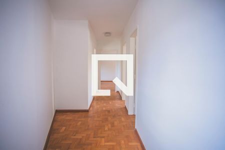 Corredor de casa para alugar com 3 quartos, 233m² em Mirandópolis, São Paulo