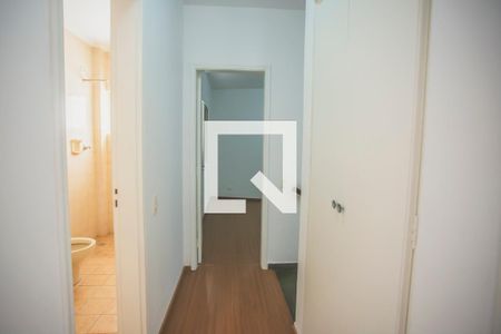 Corredor de casa para alugar com 3 quartos, 163m² em Mirandópolis, São Paulo