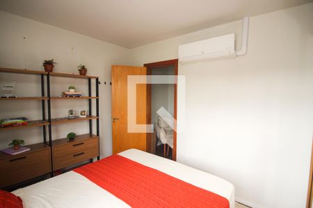 Quarto 1 de casa de condomínio para alugar com 2 quartos, 55m² em Restinga, Porto Alegre