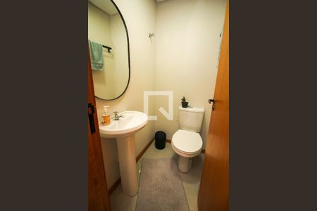 Lavabo de casa de condomínio para alugar com 2 quartos, 55m² em Restinga, Porto Alegre