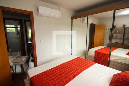 Quarto 1 de casa de condomínio para alugar com 2 quartos, 55m² em Restinga, Porto Alegre