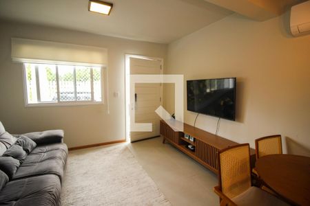 Sala de casa de condomínio à venda com 2 quartos, 55m² em Restinga, Porto Alegre