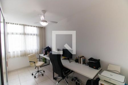 Quarto  de apartamento à venda com 2 quartos, 75m² em Cubango, Niterói