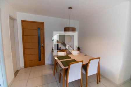 Sala de apartamento à venda com 2 quartos, 75m² em Cubango, Niterói