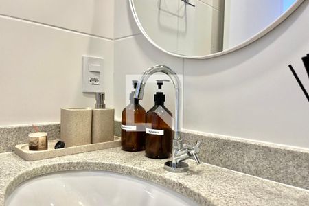 Banheiro de kitnet/studio à venda com 1 quarto, 24m² em Vila Mascote, São Paulo