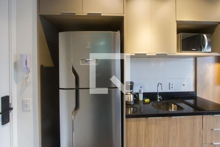 Cozinha de kitnet/studio para alugar com 1 quarto, 25m² em Jardim das Acacias, São Paulo
