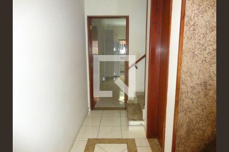 Casa à venda com 3 quartos, 199m² em Jardim das Palmeiras, São Bernardo do Campo