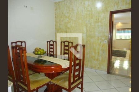 Casa à venda com 3 quartos, 199m² em Jardim das Palmeiras, São Bernardo do Campo