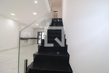 Escada de casa à venda com 4 quartos, 132m² em Parque das Nações, Santo André