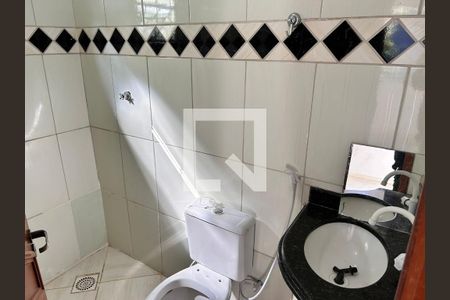 Banheiro de casa para alugar com 4 quartos, 250m² em Vila Cristina, Goiânia