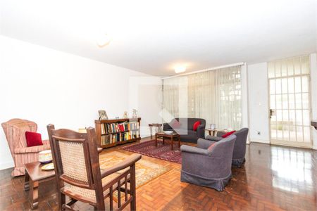 Casa à venda com 5 quartos, 350m² em Jardim Paulistano, São Paulo